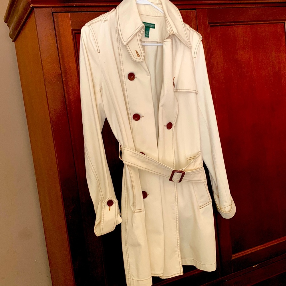 Ralph Lauren cream colored jacket. Excellent condition.